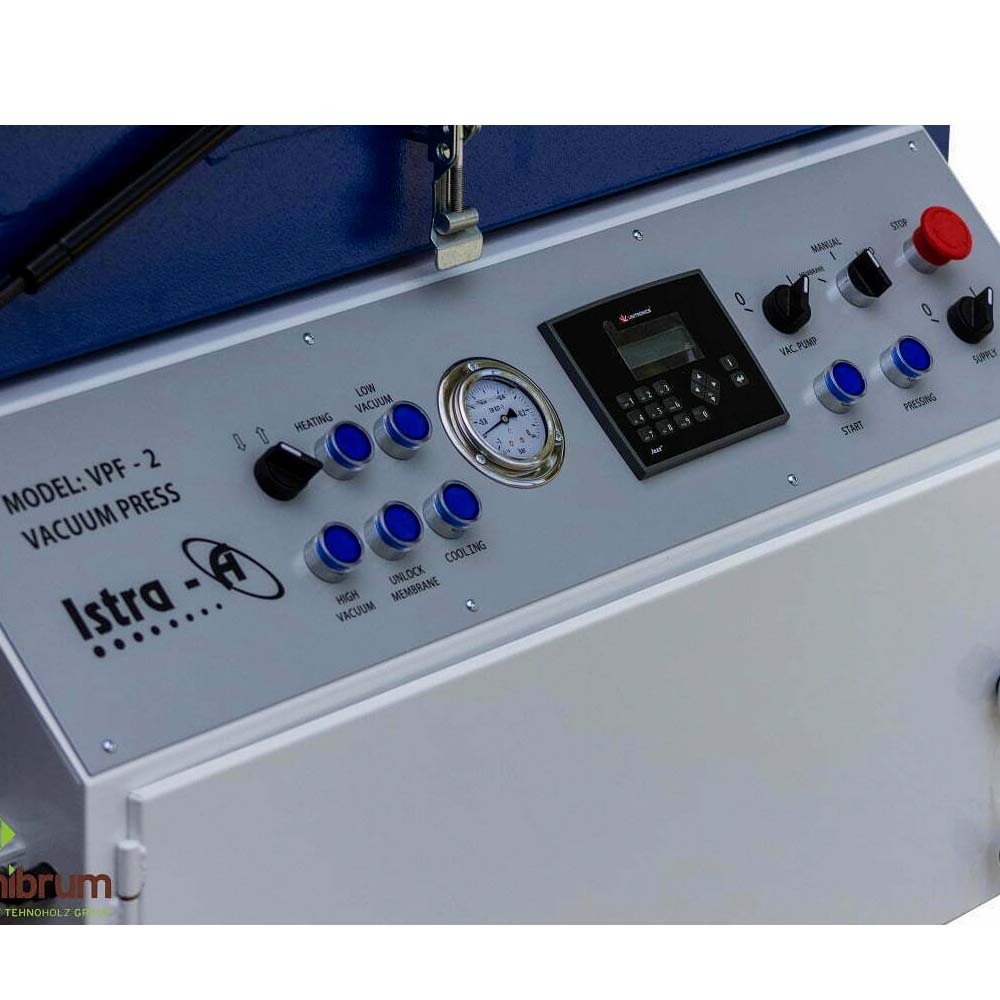 Panou de control frontal cu multiple comenzi