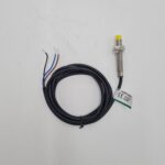 Senzor de proximitate tip NPN pentru rigla paralelă potrivit la circularele de formatizat Lohmeyer FKS 355IQ - imagine 3