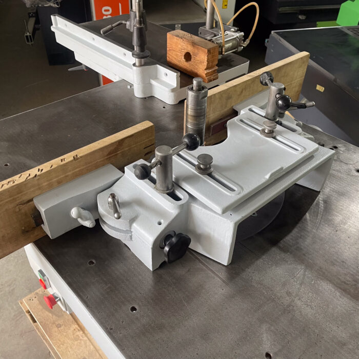 Mașină de frezat cu masă mobilă Schneider SH 1756 - imagine 5