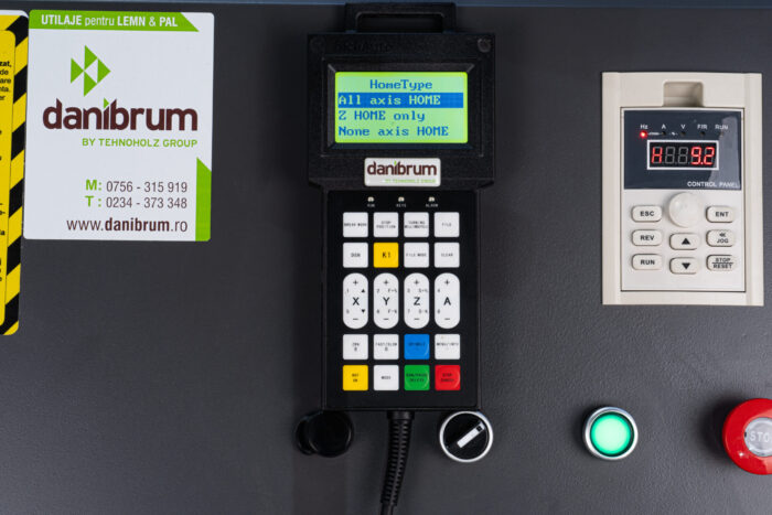 Strung automat pentru elemente cilindrice cu încărcare automată DANIBRUM SAI1220 - imagine 6