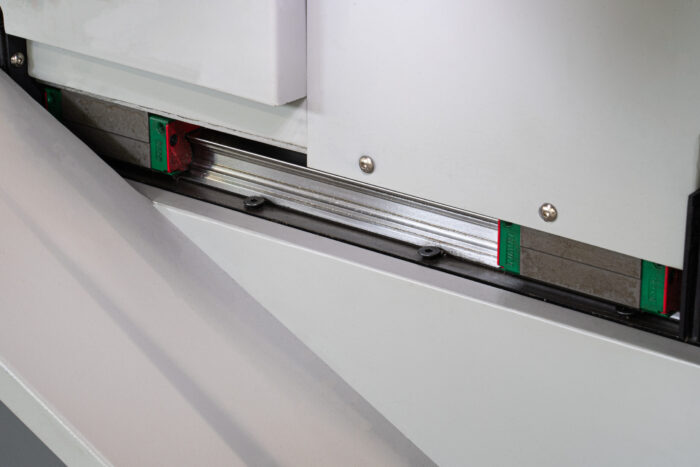 Mașină de tăiat cu laser FIBER Danibrum 3015 FIBER - imagine 11