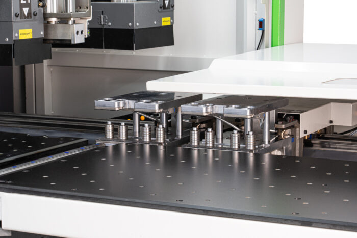 Centru de găurit CNC pe 6 laturi cu 3 grupuri de găurire DANIBRUM HB621G - imagine 3