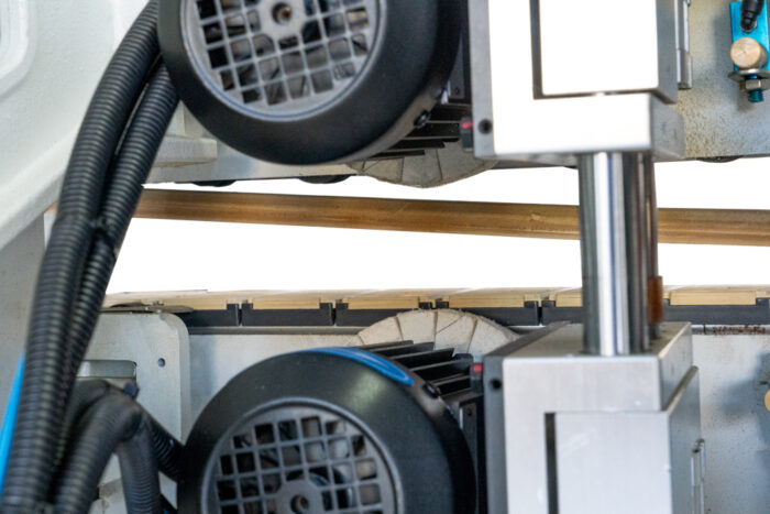 Mașină de aplicat cant industrială cu reglaje servo-electrice DANIBRUM NC320 - imagine 59