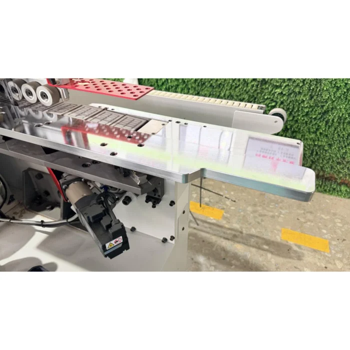 Mașină de aplicat cant automată industrială cu reglaje servo DANIBRUM HD771J - imagine 2