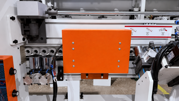Mașină de aplicat cant pe unghi automată industrială cu reglaje servo DANIBRUM HD781A - imagine 8