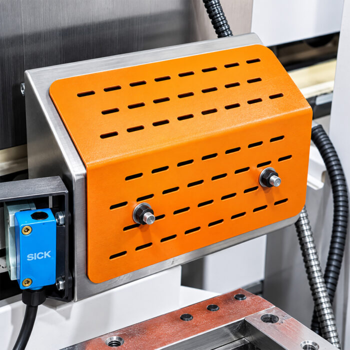 Mașină de aplicat cant automată industrială cu reglaje CNC DANIBRUM HD823J - imagine 14